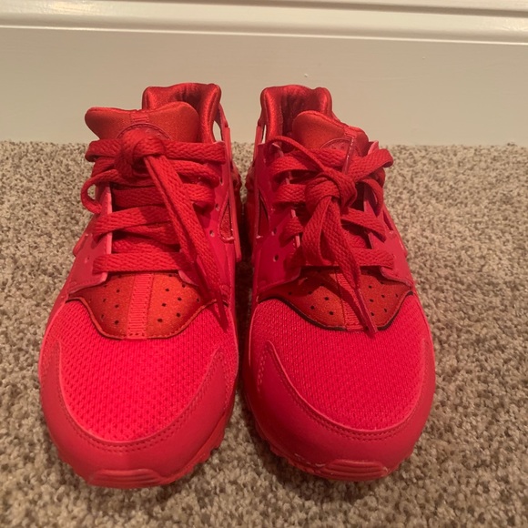 New - Red Nike Huaraches sz. 5.5y - Picture 3 of 5